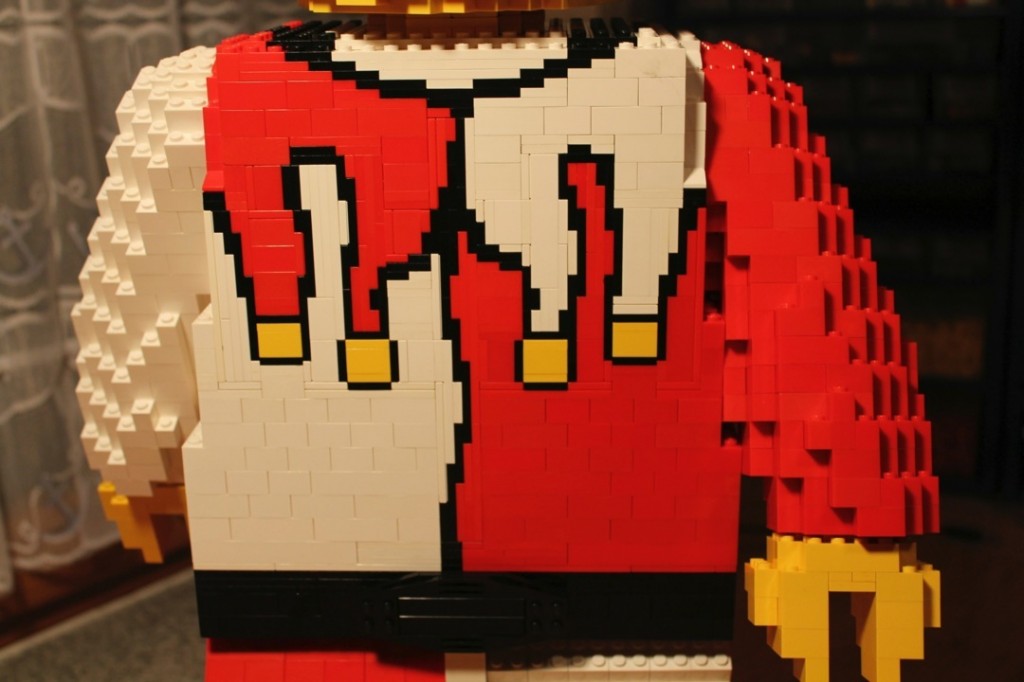 Oberkörper der Legoskulptur