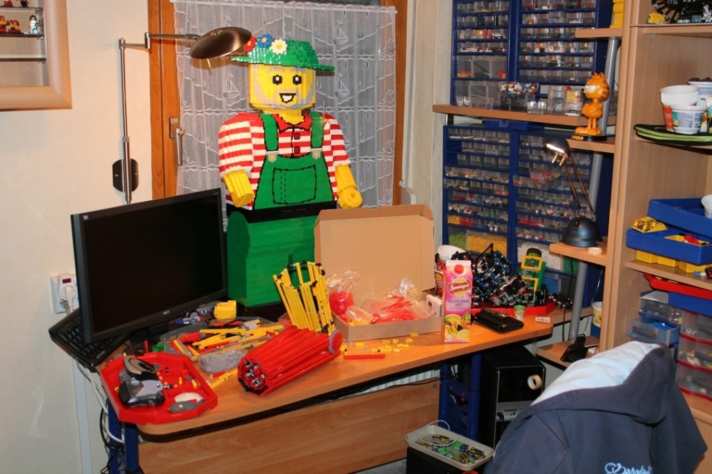 Gärtner in der Legowerkstatt